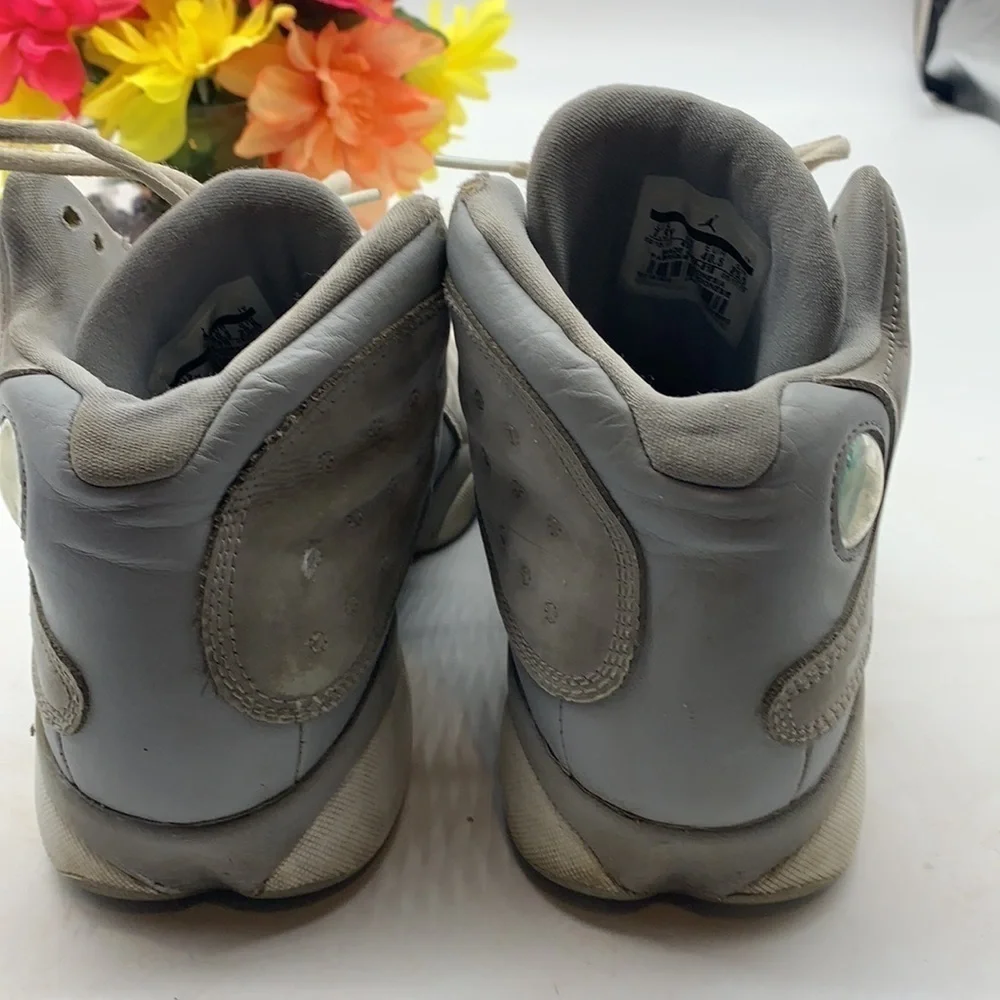 Nike Air Jordan 13 Wolf Gray 439358-018. NK0240